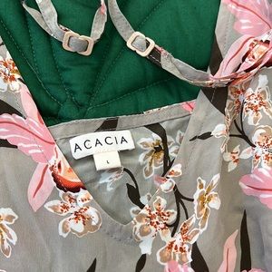 NWOT Acacia Swimwear Rhea Hilo dress. Resort 2023. Print: Hilo.